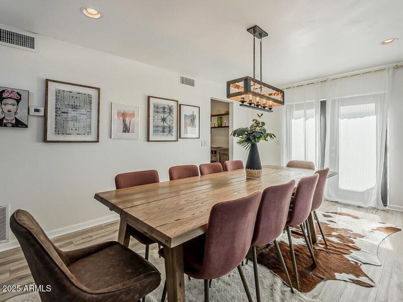 029_Formal Dining Area