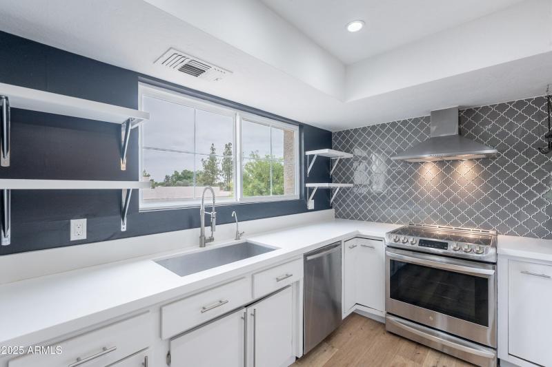 007_Upgraded Kitchen