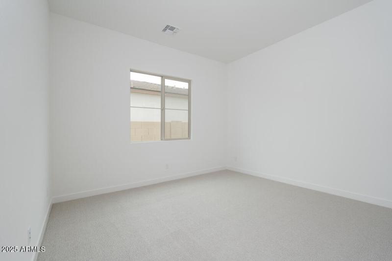 Tri Pointe Waterston Central 385 - Bedro