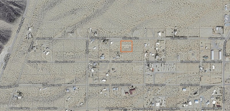 540 W Silver Creek LN