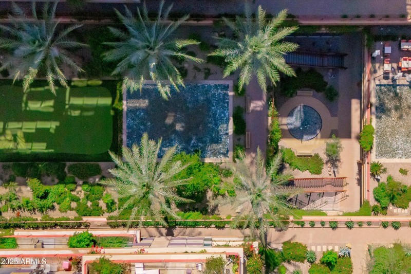 94-Optima Camelview Village Courtyard