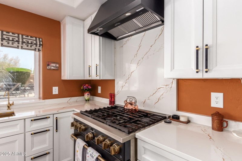 25 - Rancho Caliente