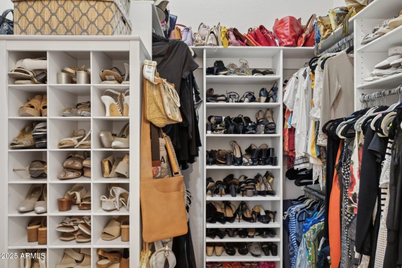 28-web-or-mls-1958-w-legends-way