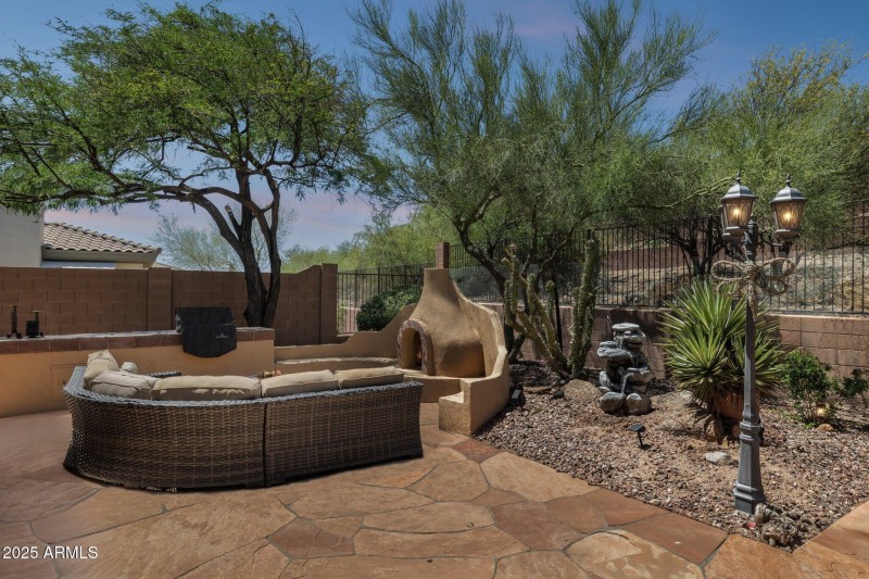 47-web-or-mls-1958-w-legends-way