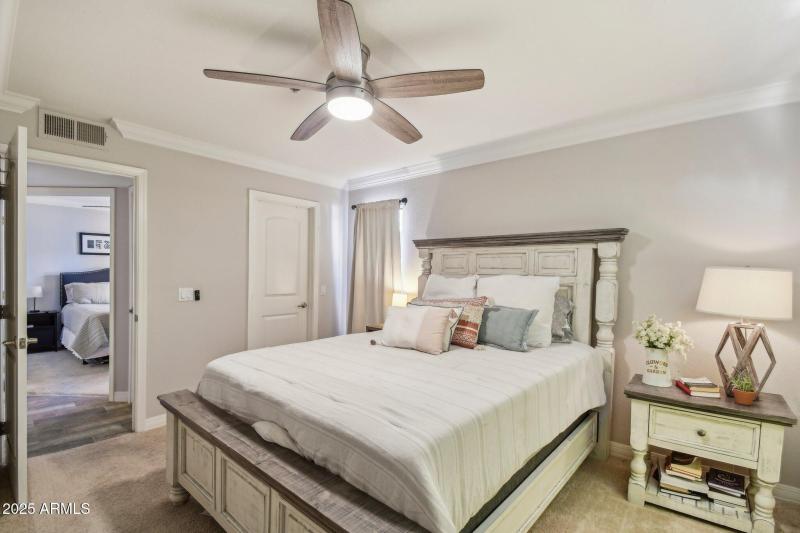 11-web-or-mls-E Campbell Ave 107-1405-01