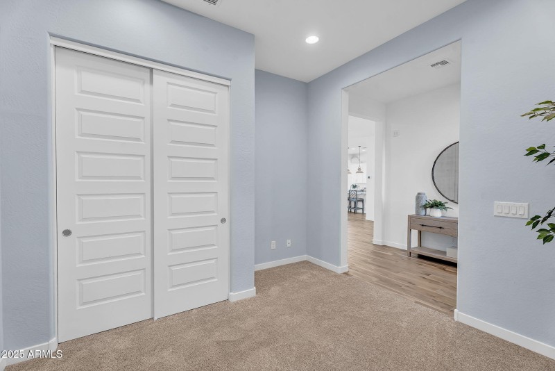 11-web-or-mls-21934 E lords Court-8