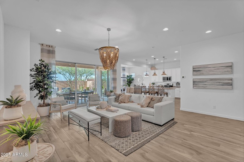 15-web-or-mls-21934 E lords Court-12