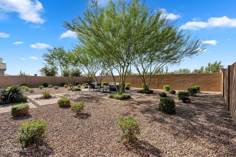 68-web-or-mls-21934 E lords Court-59