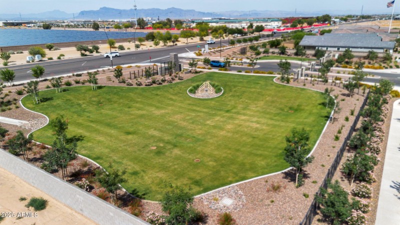 66-web-or-mls-21926 E Lords Ct Community