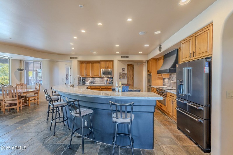 003_Kitchen Huge Island