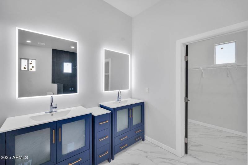 22548 W Huntington Dr-21_(2048)