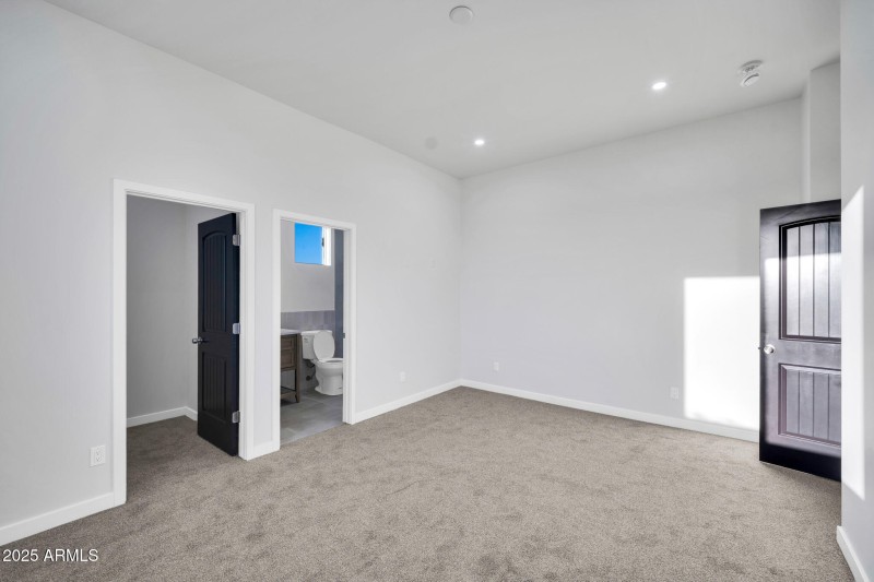 22548 W Huntington Dr-23_(2048)