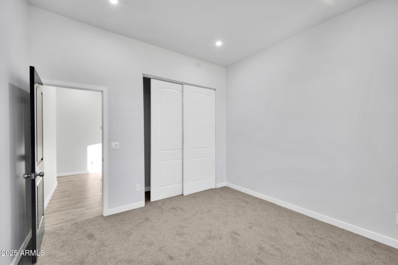 22548 W Huntington Dr-34_(2048)