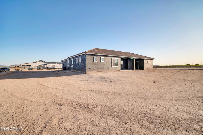 22548 W Huntington Dr-42_(2048)