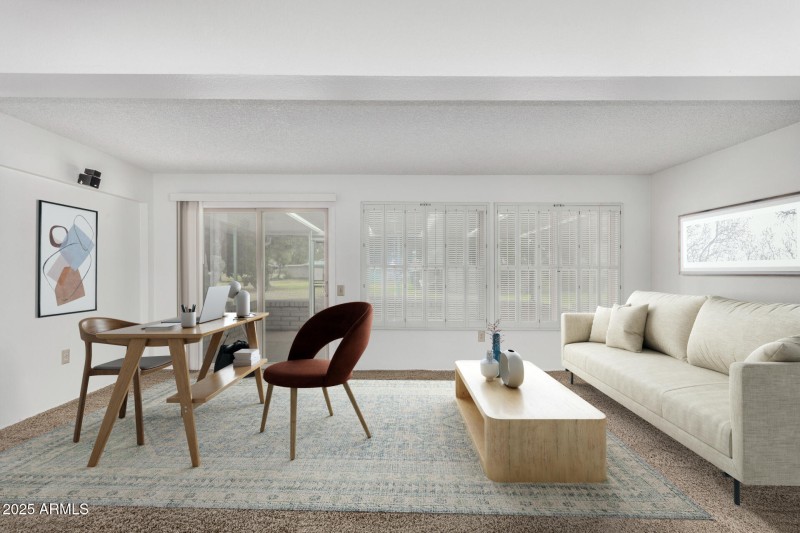 Family Room - Desk Area