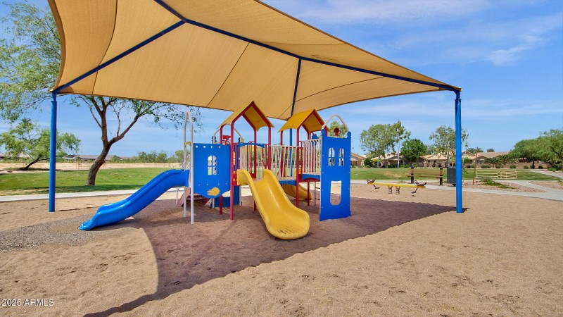 6-web-or-mls-22726-s-208th-st