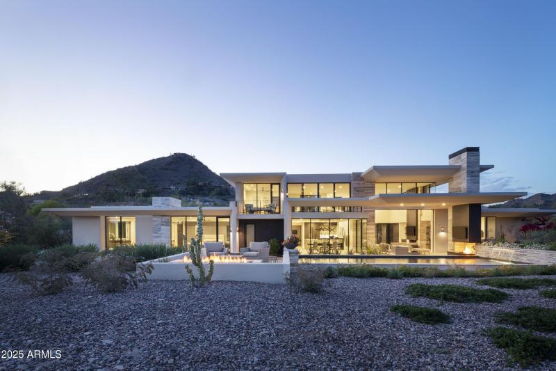 Dusk Rear Exterior 7213