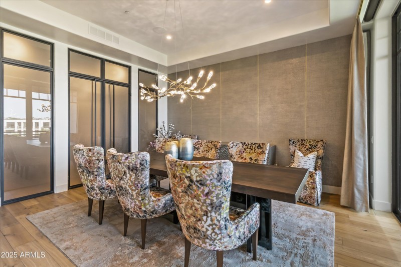 Elegant Dining Room