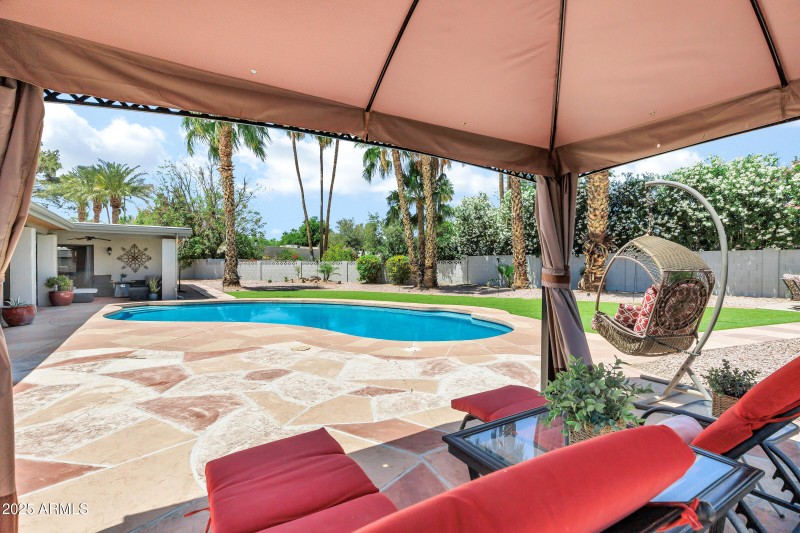 Lots of Space to Relax!