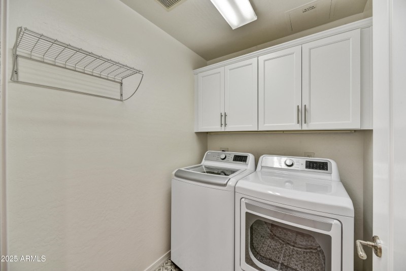 08-Laundry Room