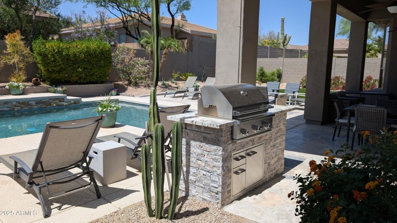 Custom built in Outdoor Kitchen