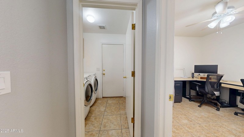 laundry room/ 3rd bedroom
