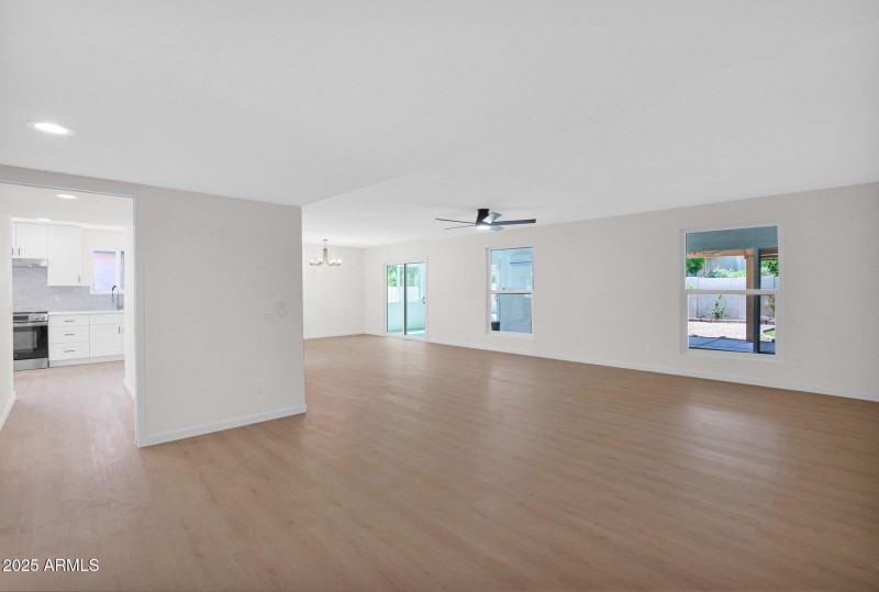 13-web-or-mls-P1211329