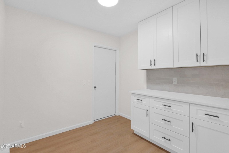 25-web-or-mls-P1211351