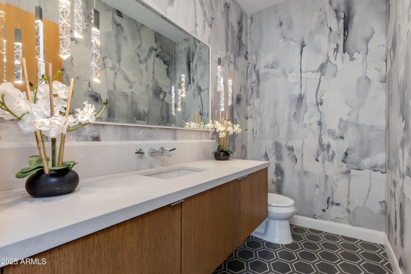 Guest Bath on Main Floor