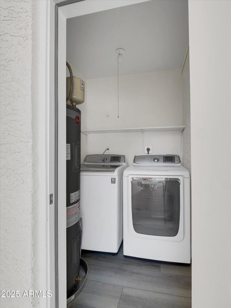 37-3401 N 37th Drive-37