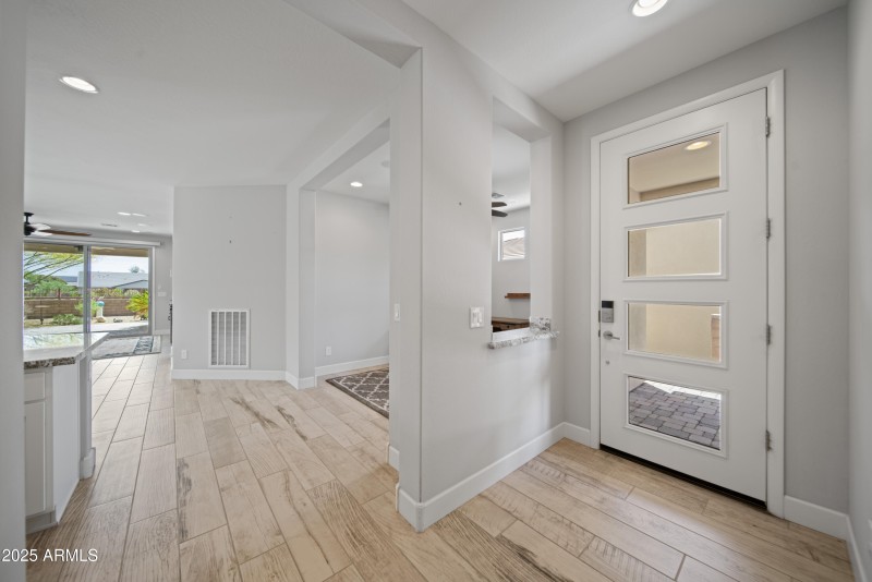 4449 Covered Wagon 00012