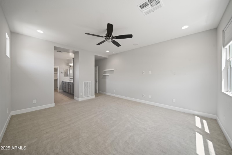 4449 Covered Wagon 00023