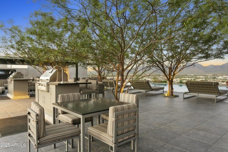 Outside BBQ & Lounge