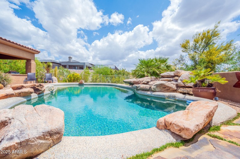pool_garden_3