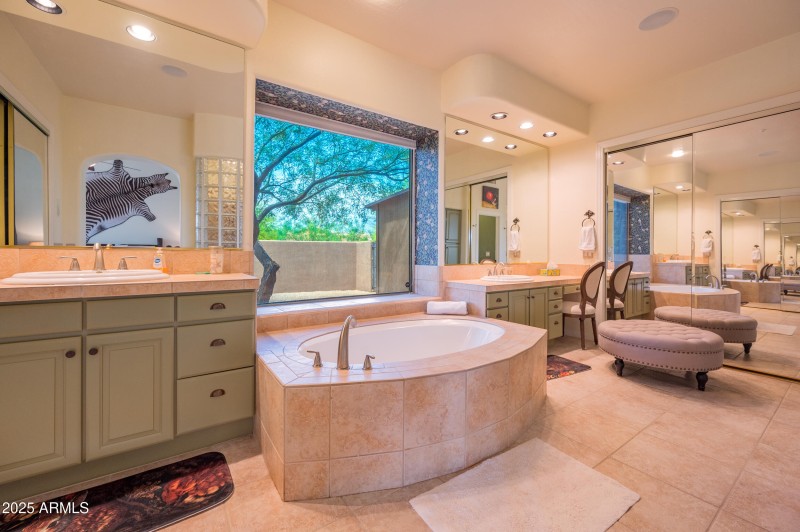 primary_bathroom_2