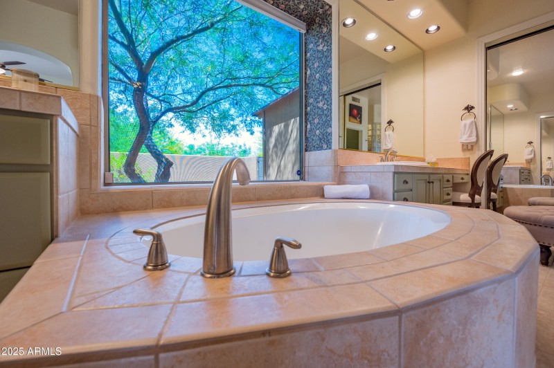 primary_bathtub
