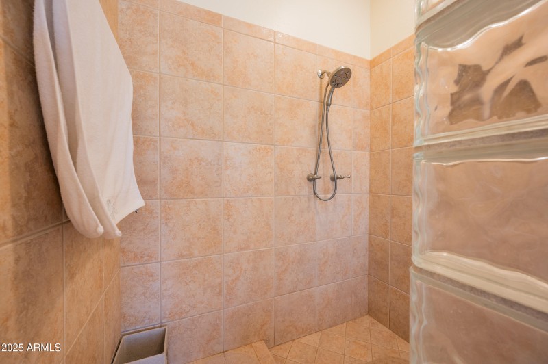 primary_shower