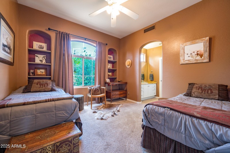 bedroom_2