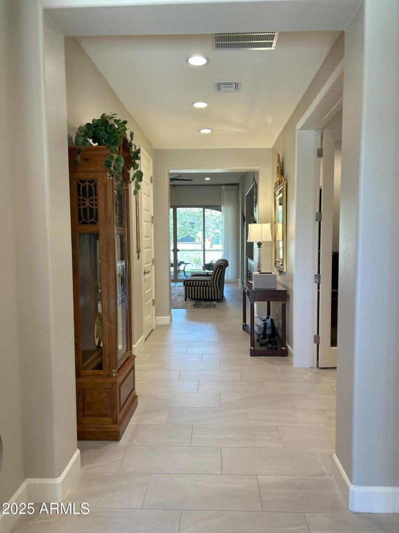 2) 57468-68266aac80df2