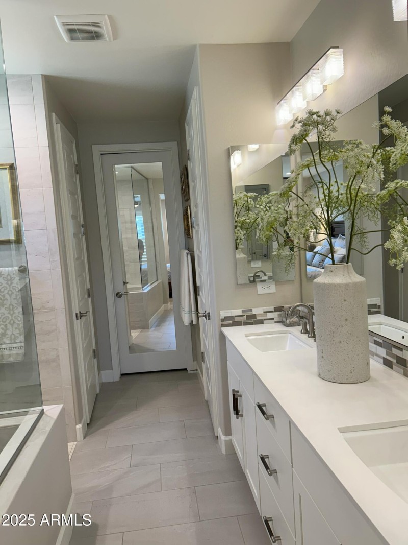 10) 57468-68266aad7c552