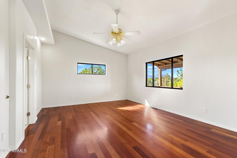 023_Owners Suite Bedroom