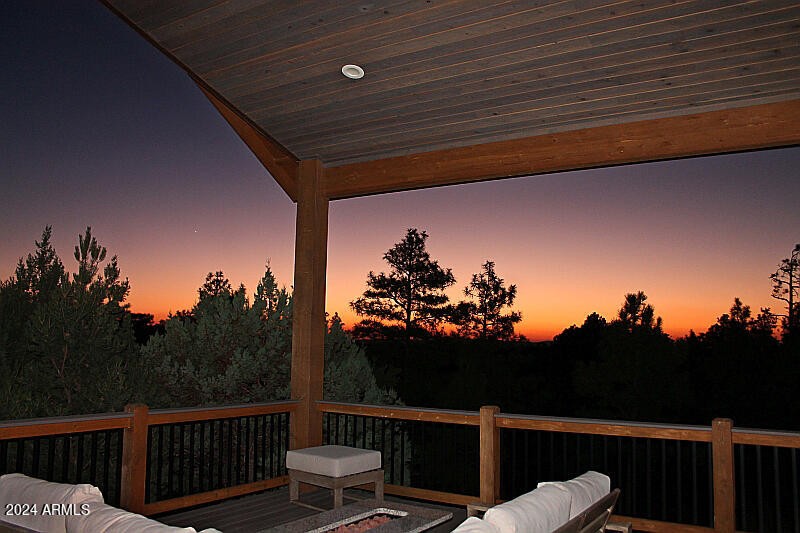 014_Front Deck Sunset