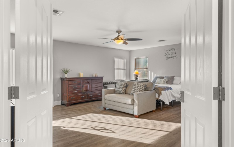 Primary Bedroom2 (1)