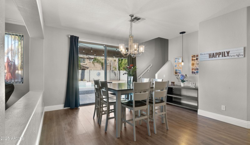 Kitchen Dining Space6