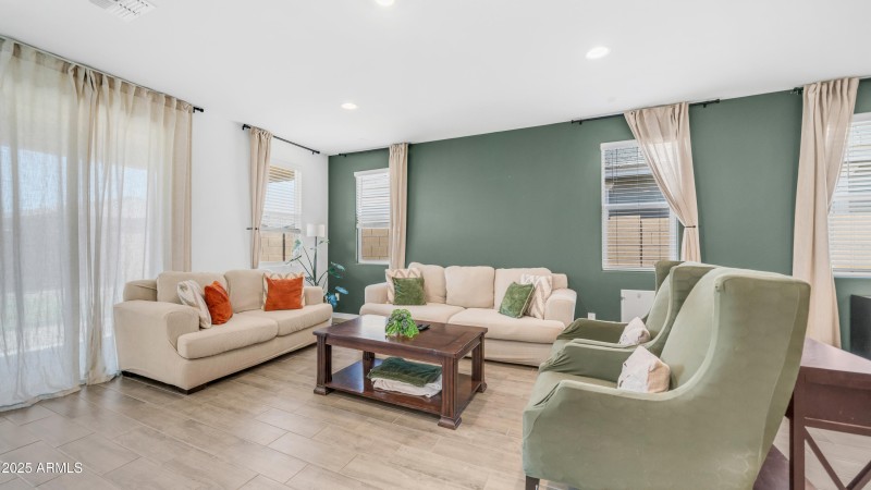 3117 E Hayfield way (8)