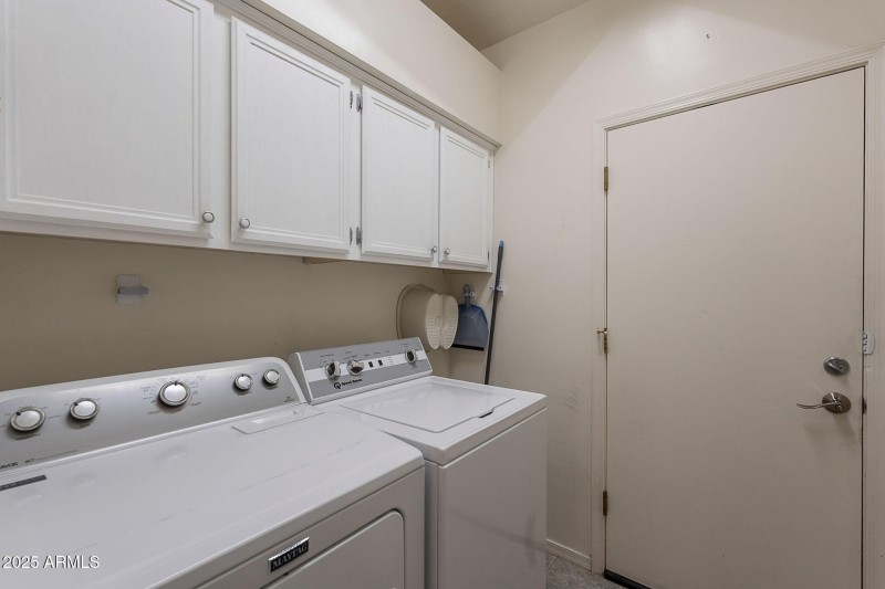 Washer & dryer convey