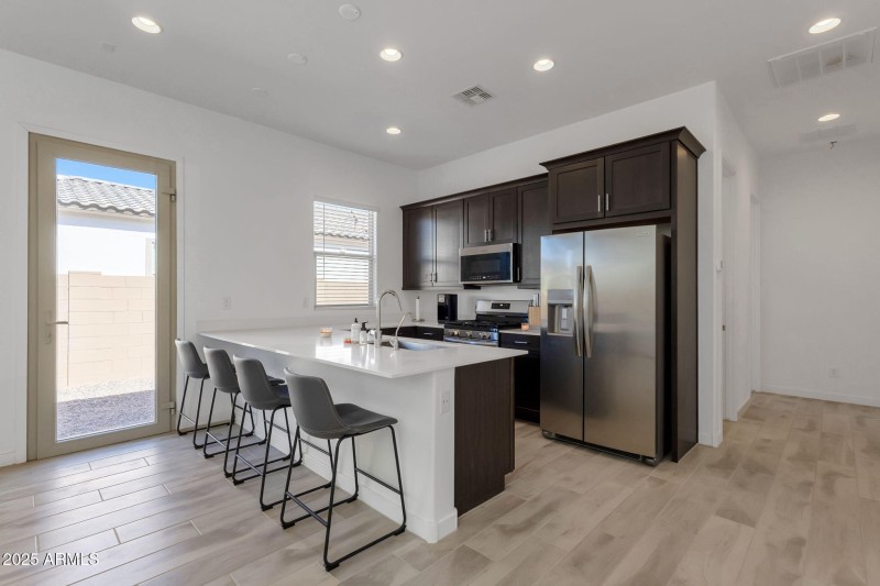 40-web-or-mls-3885-kenley-ln