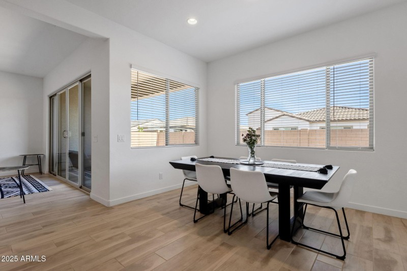 16-web-or-mls-3885-kenley-ln