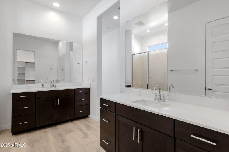 21-web-or-mls-3885-kenley-ln