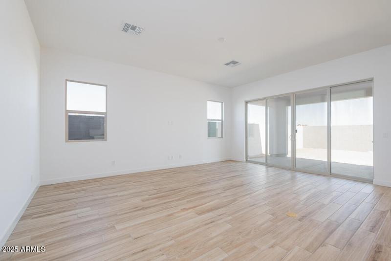 Tri Pointe Homes - Soleo 323 - Great Roo